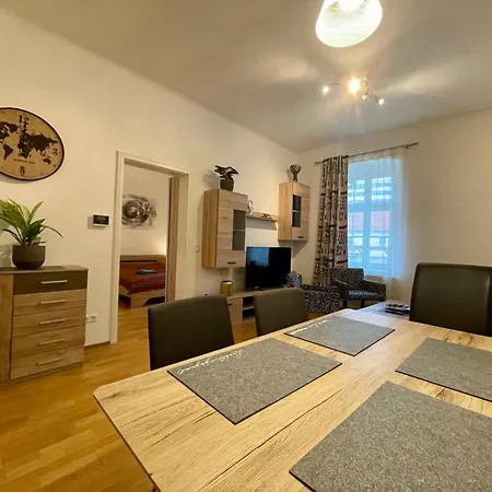 Bobbys Gartenapartment Krems an der Donau Exterior photo
